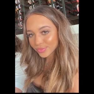 Meet your Posher, Alyssa